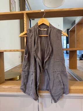 Max Jeans Washed Gray Sleeveless Utility Vest